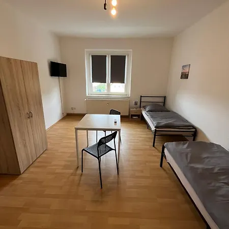 4 -6 Personen Monteurswohnung In Apartment Zeitz