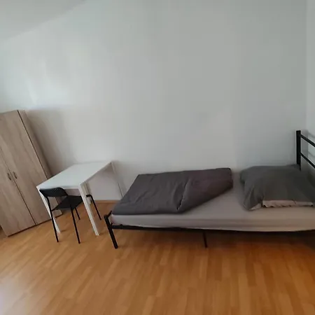 Apartment 4 -6 Personen Monteurswohnung In Zeitz