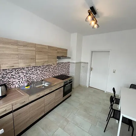 4 -6 Personen Monteurswohnung In *