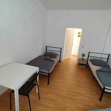 4 -6 Personen Monteurswohnung In Apartment Zeitz