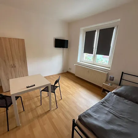 4 -6 Personen Monteurswohnung In Apartment Zeitz