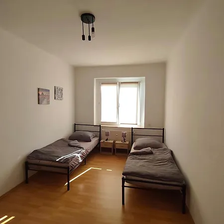 Apartment 4 -6 Personen Monteurswohnung In