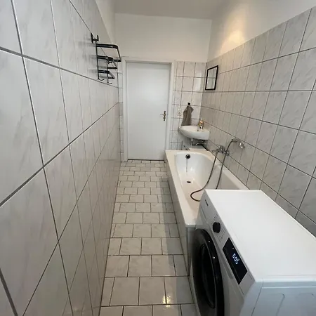4 -6 Personen Monteurswohnung In Apartment Zeitz